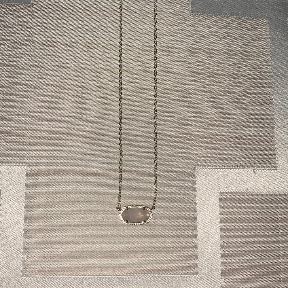 Kendra Scott Elisa Pendant Necklace in Gold